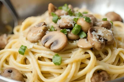 Creamy Garlic Mushroom Pasta